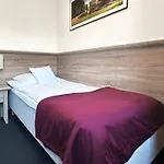 Medica 3*